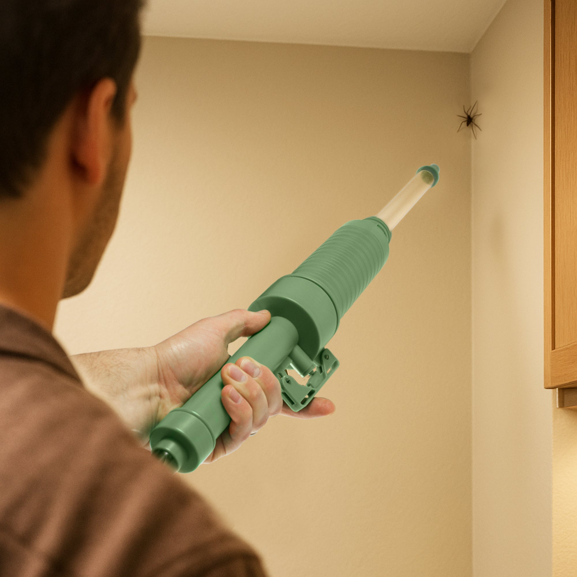 Katcha Pump Action Bug Vac Spider & Insect Catcher Long Reach Humane