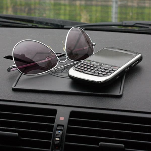 Dash Grip Mat