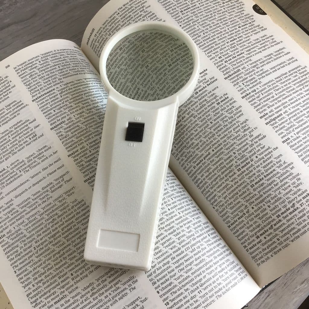 Illuminated Magnifier