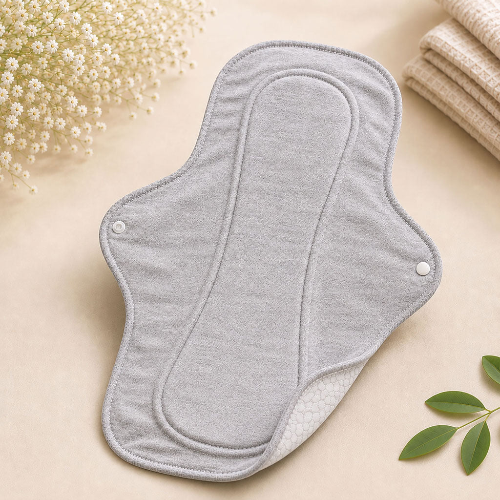Premium Washable Non-Slip Incontinence Pads - Ladies with Waterproof Travel Bag