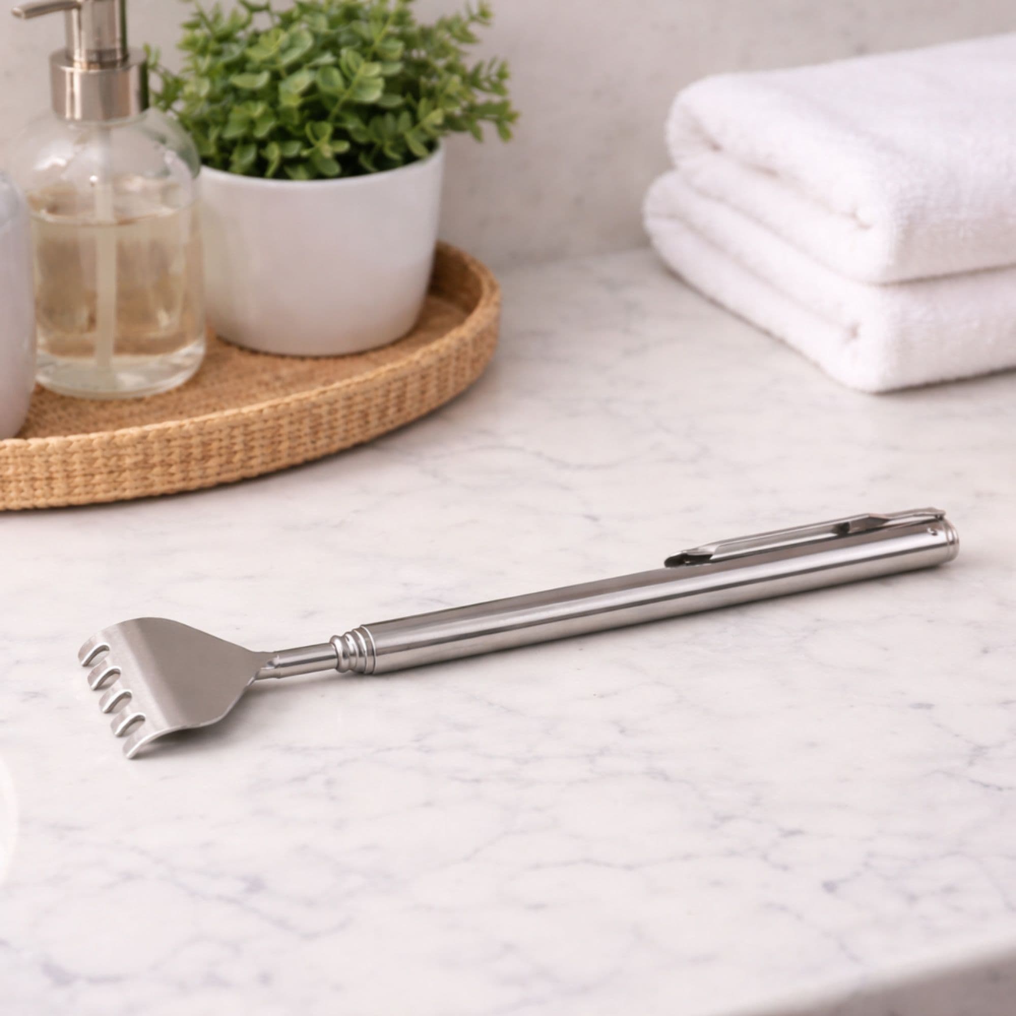 Telescopic Back Scratcher