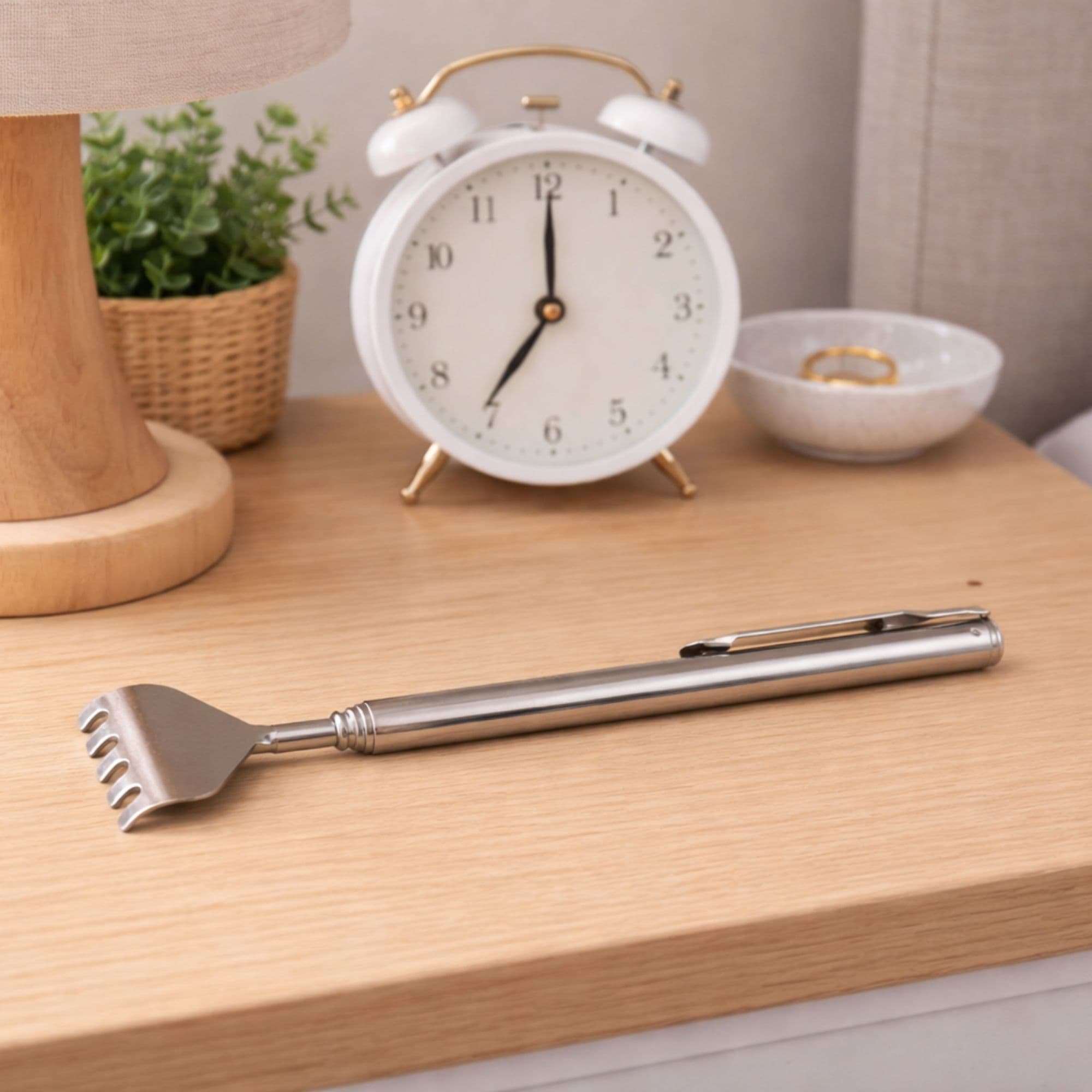 Telescopic Back Scratcher